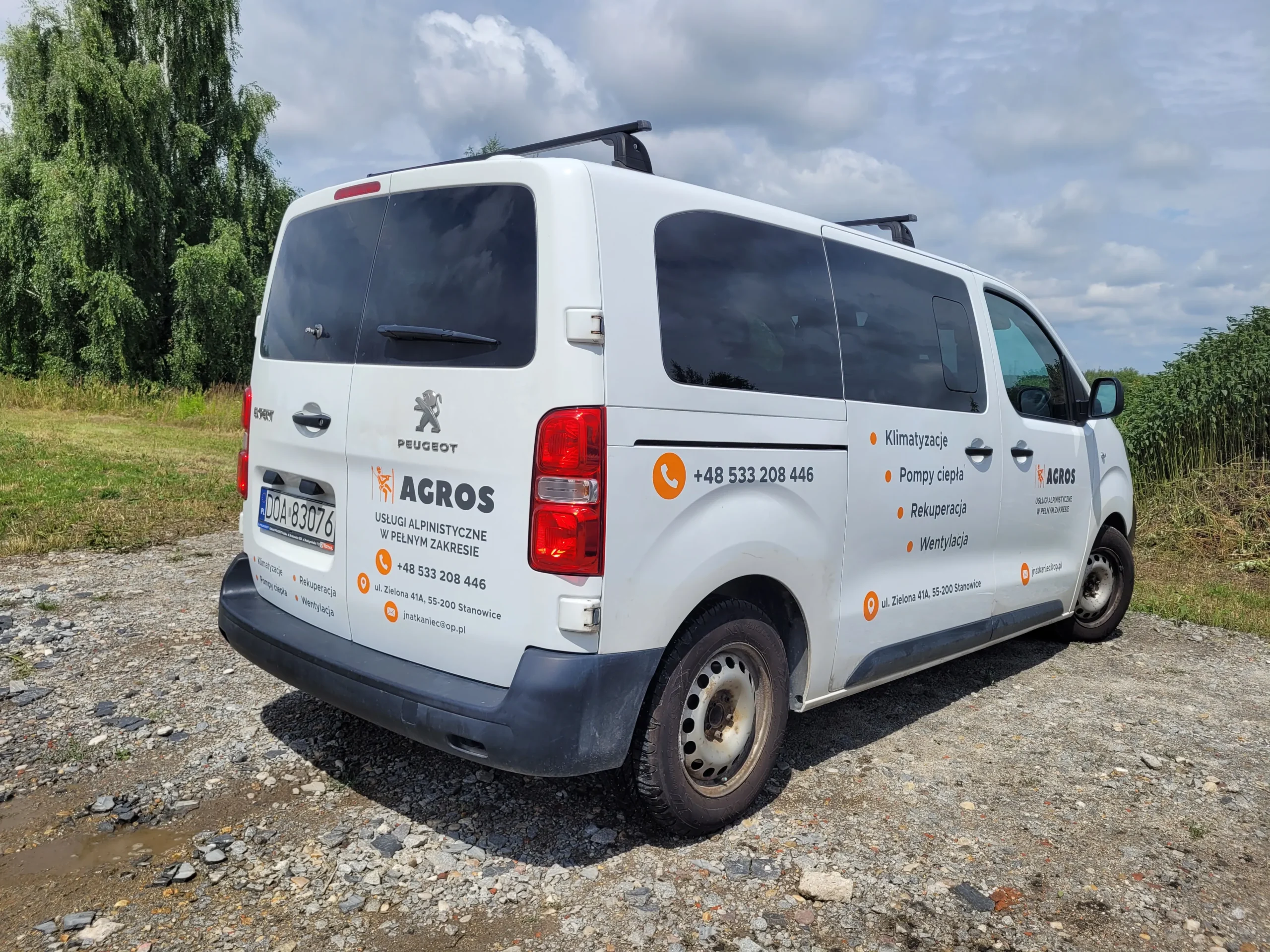 Oklejanie folią ploterową